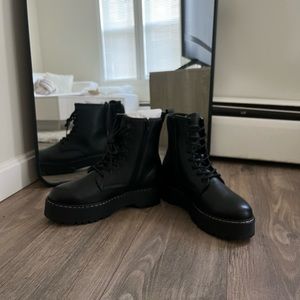 Steve Madden Bettyy boots size 12 womens